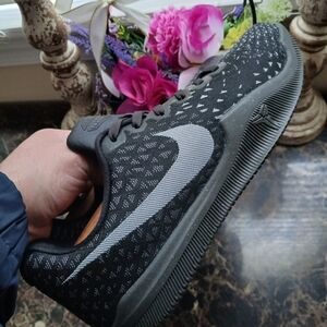 Nike Kobe Mamba Instinct Streetwear/Basketball Shoes Size 7.5 Men/9 Women